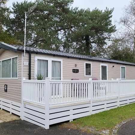 5 Geranium, Holiday Home In Oakdene Forest Park ファーンダウン エクステリア 写真
